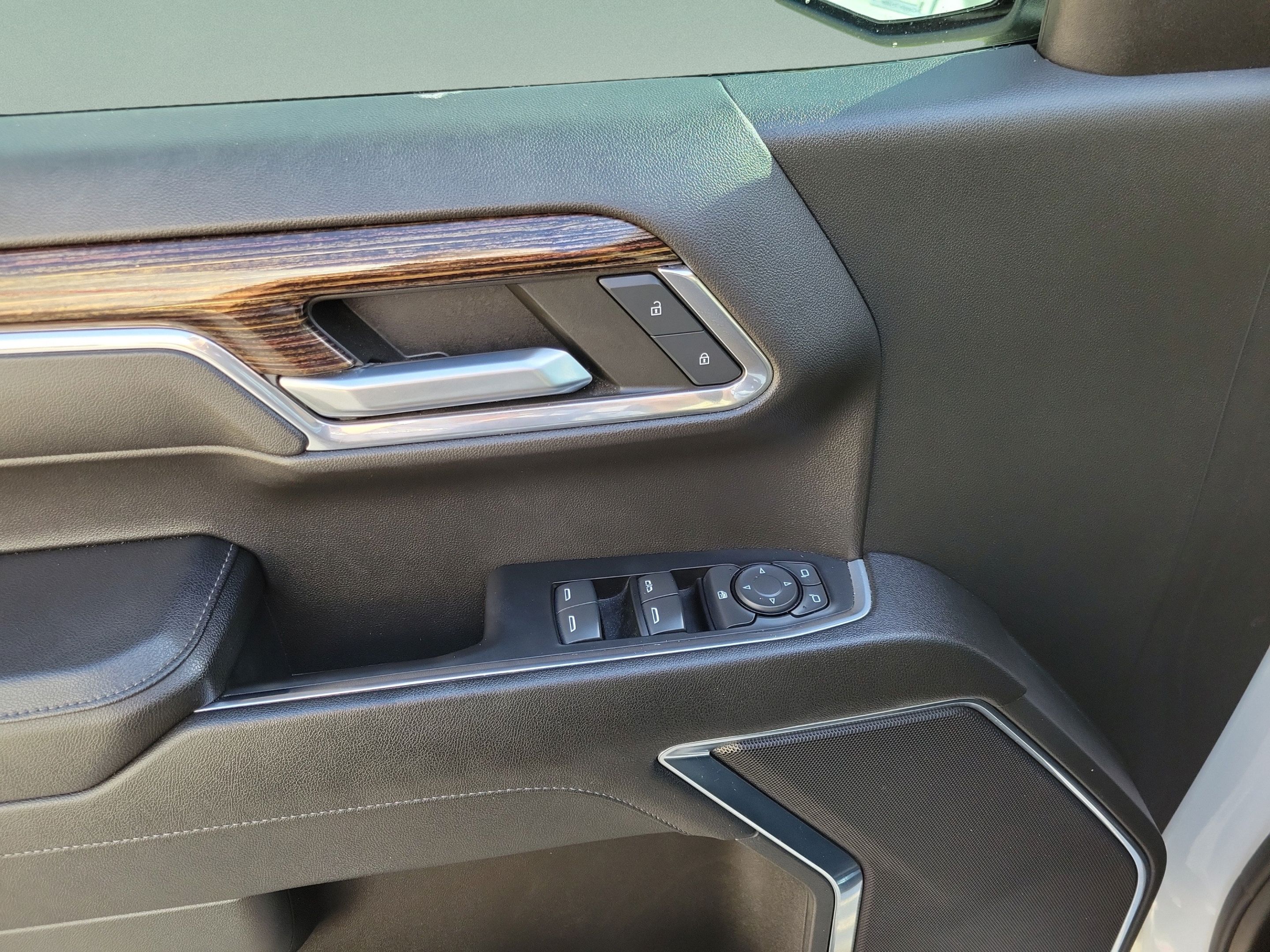 Used 2023 GMC Sierra 1500 Elevation AWD/4WD image 7