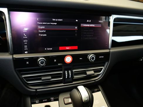 New 2026 Porsche Macan AWD/4WD image 33