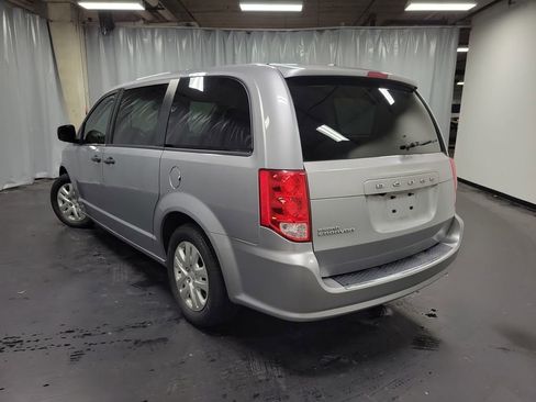 Used 2019 Dodge Grand Caravan SE w/ UConnect Hands-Free Group image 7