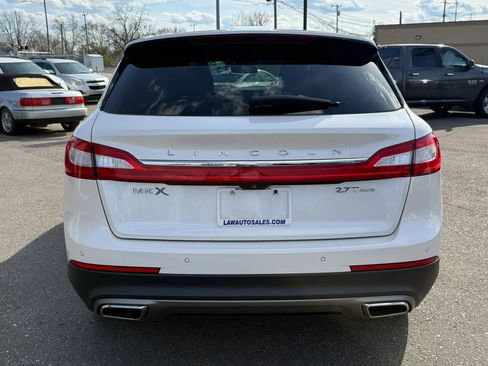 Used 2017 Lincoln MKX Premiere image 6