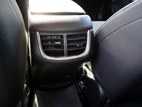 Used 2023 Chevrolet Malibu LT image 18