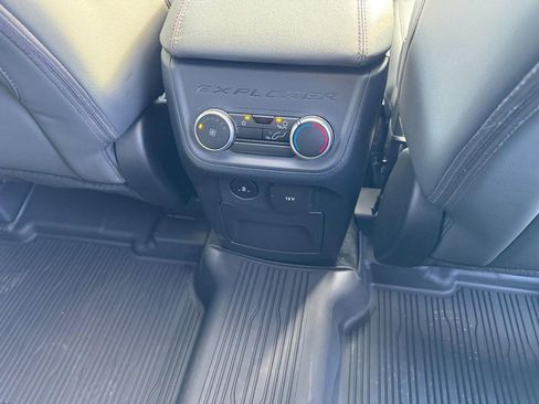 New 2026 Ford Explorer Active w/ Active Comfort Package image 11