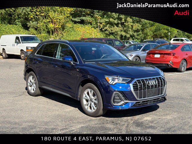 Used 2025 Audi Q3 2.0T Premium AWD/4WD image 3