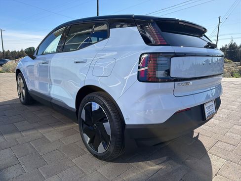New 2026 Volvo EX30 Ultra w/ Climate Package AWD/4WD image 5