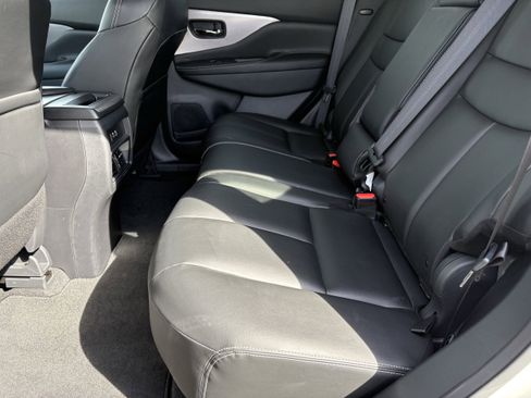 Used 2024 Nissan Murano SV w/ SV Midnight Edition Package FWD image 32