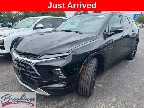Used 2023 Chevrolet Blazer LT AWD/4WD image 1