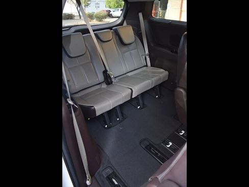 Used 2018 Kia Sedona SX Limited FWD image 29