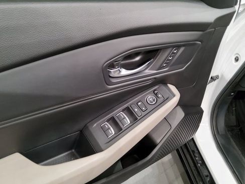 Used 2023 Honda Accord EX-L image 45