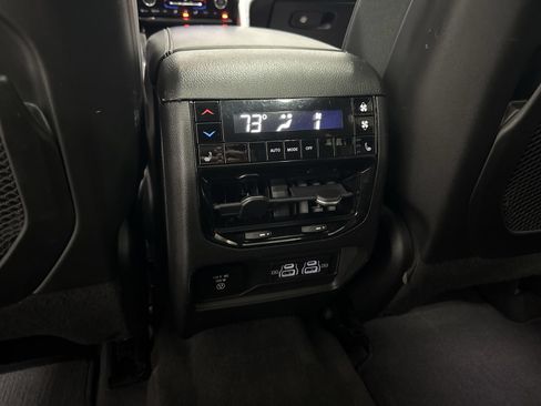 Used 2022 Jeep Grand Cherokee L Overland AWD/4WD image 22
