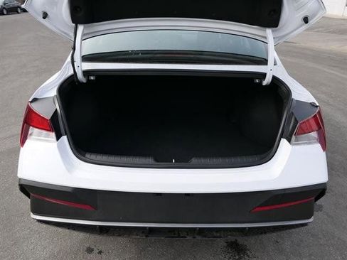 New 2025 Hyundai Elantra Sport image 22