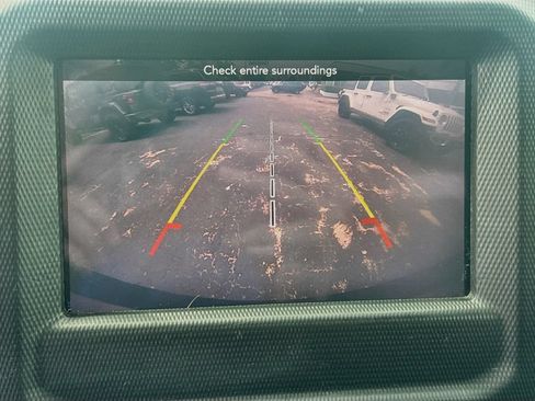 Used 2018 Jeep Wrangler Unlimited Sport S AWD/4WD image 15