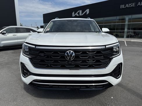 Used 2024 Volkswagen Atlas SEL Premium R-Line AWD/4WD image 9