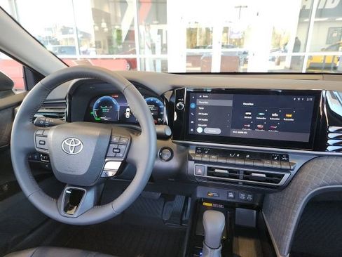 Certified 2025 Toyota Camry XLE image 19