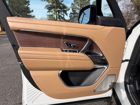 Certified 2023 Land Rover Range Rover Long Wheelbase Autobiography image 21