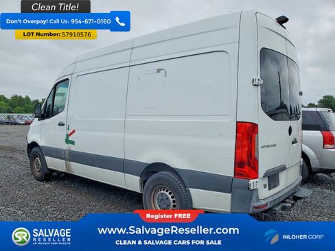 Used 2021 Mercedes-Benz Sprinter 2500 image 3