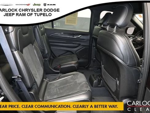 Used 2023 Jeep Grand Cherokee L Laredo RWD image 31
