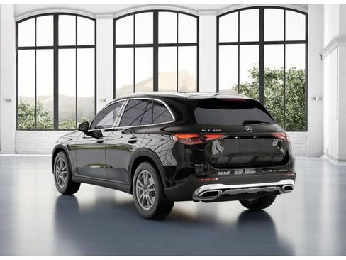 New 2026 Mercedes-Benz GLC 300 4MATIC image 28