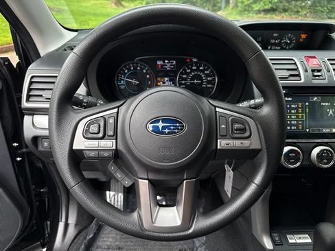 Used 2018 Subaru Forester 2.5i Premium AWD/4WD image 15