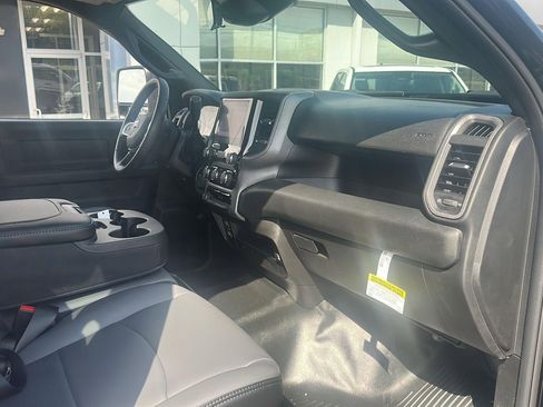 New 2026 RAM 2500 Tradesman w/ Chrome Appearance Group image 5