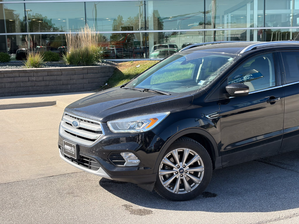 Used 2017 Ford Escape Titanium AWD/4WD image 2