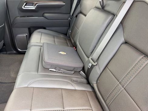 New 2026 Chevrolet Silverado 1500 High Country w/ Midnight Edition AWD/4WD image 21