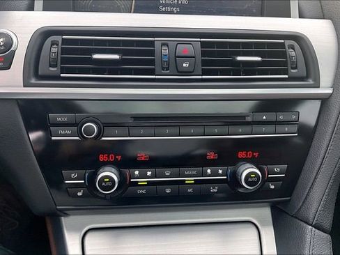 Used 2012 BMW 640i Coupe RWD image 24