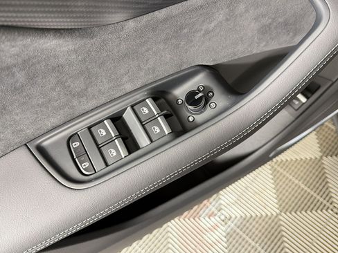 New 2026 Audi SQ7 Premium Plus AWD/4WD image 21