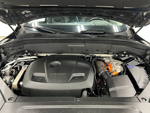 Used 2017 Volvo XC90 T8 Inscription w/ Vision Package AWD/4WD image 30