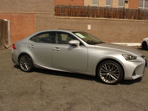 Used 2017 Lexus IS 200t RWD image 2