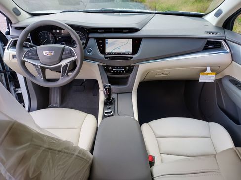 New 2025 Cadillac XT5 Premium Luxury w/ Technology Package image 11