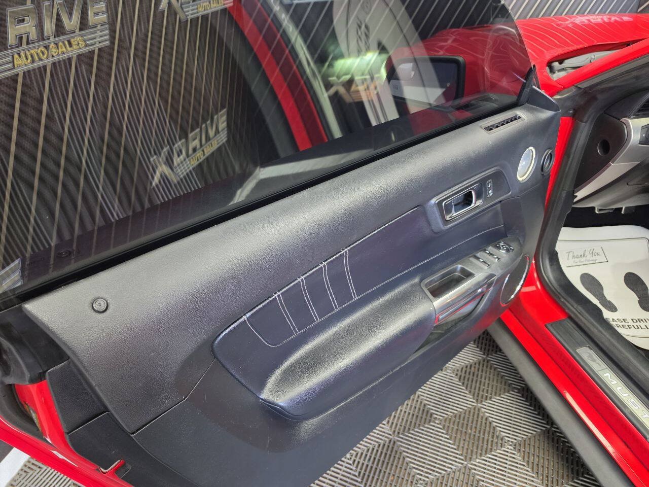 Used 2020 Ford Mustang Premium RWD image 17