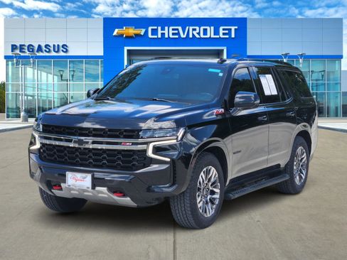 Certified 2021 Chevrolet Tahoe Z71 w/ Luxury Package AWD/4WD image 2