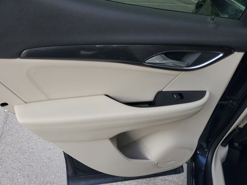 Used 2021 Buick Envision Preferred FWD image 15