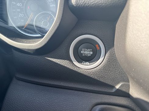 Certified 2022 RAM 1500 Big Horn image 9