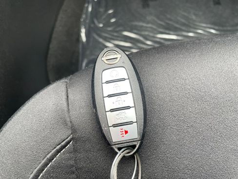 Used 2025 Nissan Altima 2.5 SV image 21