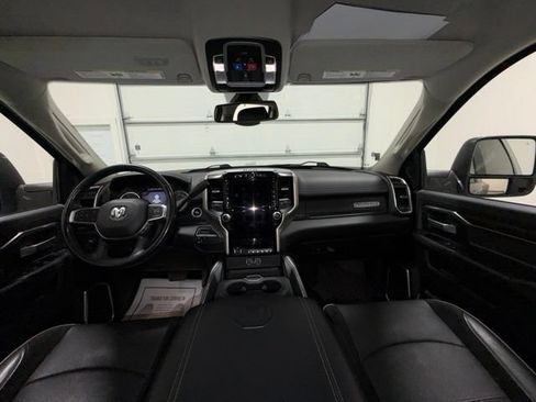 Used 2023 RAM 3500 Laramie AWD/4WD image 10