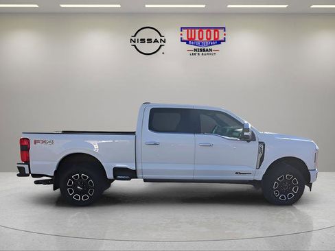 Used 2024 Ford F350 Platinum AWD/4WD image 24