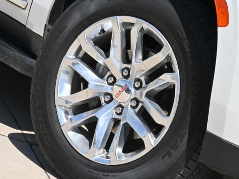 Used 2023 GMC Yukon SLT w/ SLT Premium Package RWD image 11