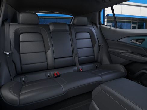 New 2026 Chevrolet Equinox EV LT image 17