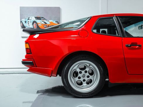 Used 1986 Porsche 944 Turbo image 24