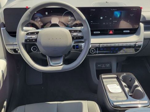 New 2026 Hyundai Ioniq 5 SEL RWD image 6