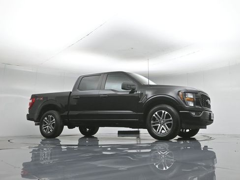 Certified 2023 Ford F150 XL w/ STX Appearance Package RWD image 4