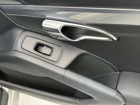 Used 2013 Porsche Boxster image 17