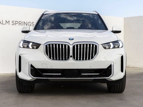 Used 2026 BMW X5 sDrive40i w/ Parking Assistance Package RWD image 4
