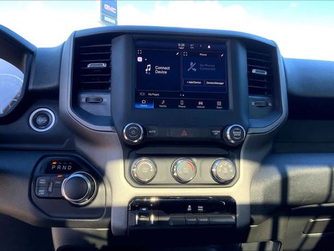 Used 2024 RAM 3500 Tradesman w/ Chrome Appearance Group AWD/4WD image 28