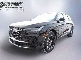 Used 2025 Lincoln Nautilus Premier video 1