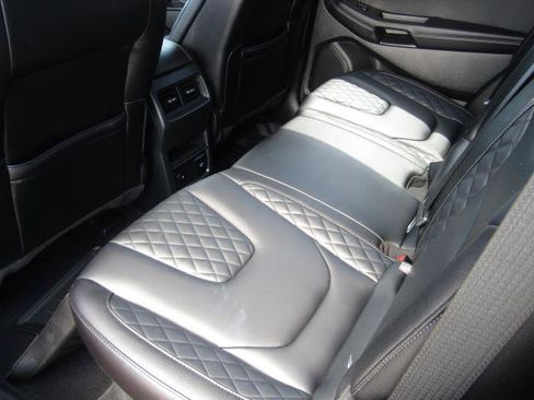 Used 2024 Ford Edge Titanium AWD/4WD image 17
