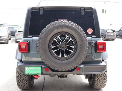 New 2026 Jeep Wrangler Unlimited Rubicon w/ Xtreme 35 Tire Package