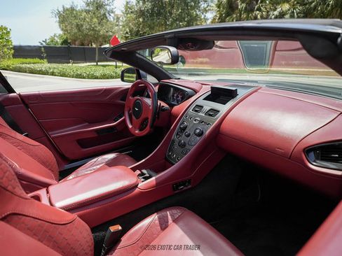 Used 2014 Aston Martin Vanquish Volante RWD image 53