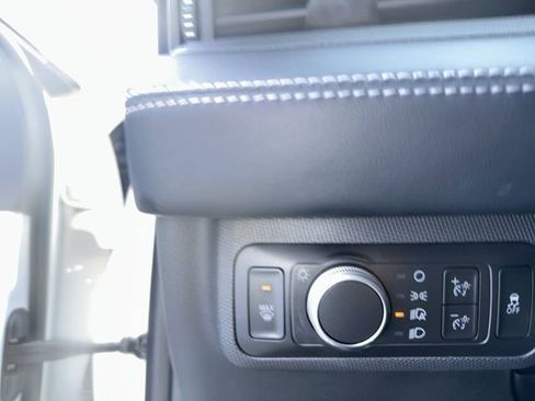 Used 2021 Ford Mustang Mach-E Premium image 28